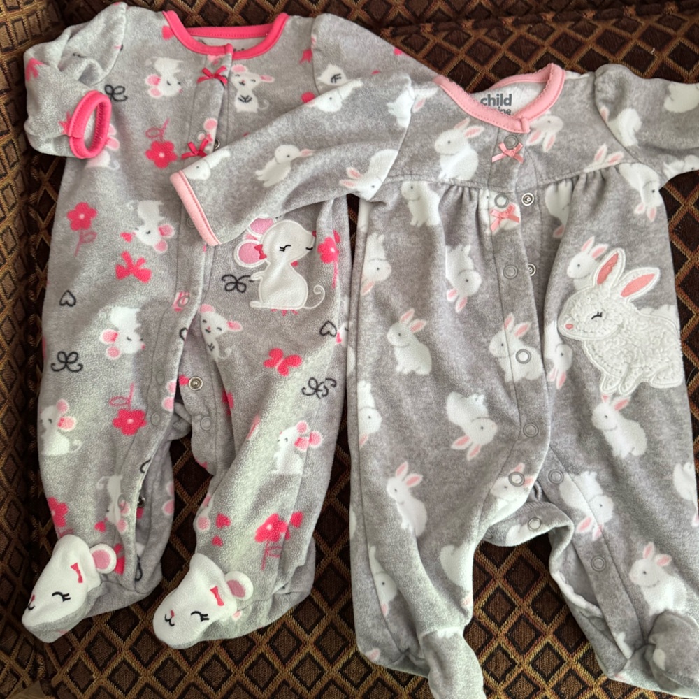 Carters Child of Mine 🐣 Newborn sleepers 🍼🐣👶